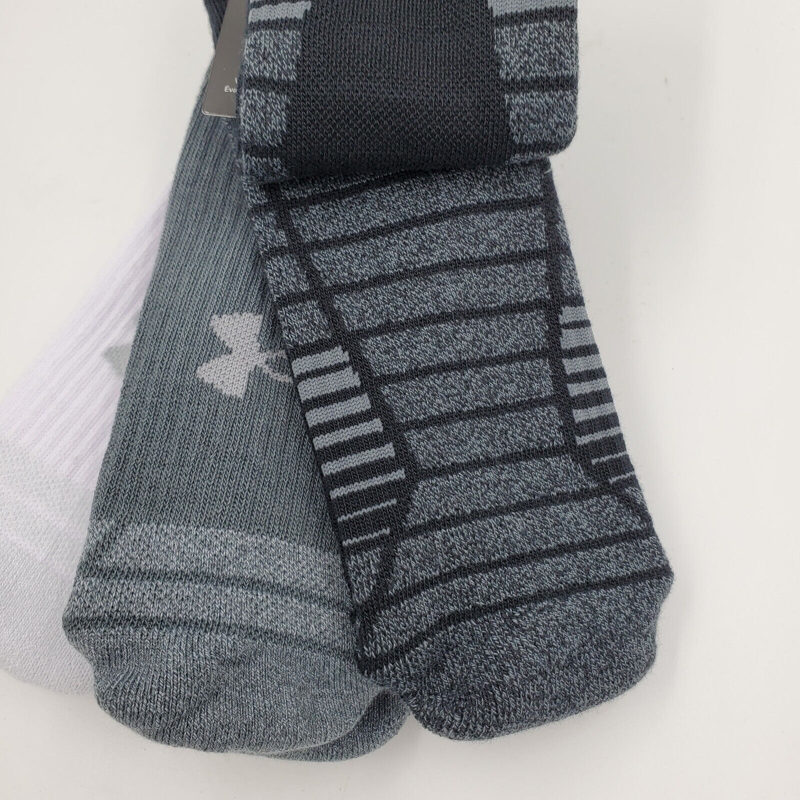UNDER ARMOUR ELEVATE SOCKS  FOR MEN AND WOMEN