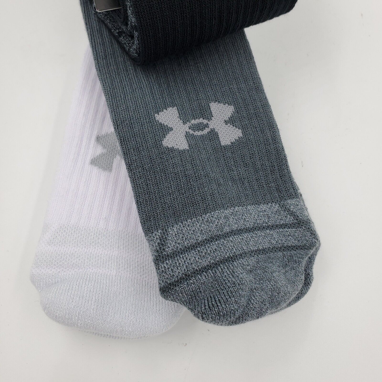 UNDER ARMOUR ELEVATE SOCKS  FOR MEN AND WOMEN