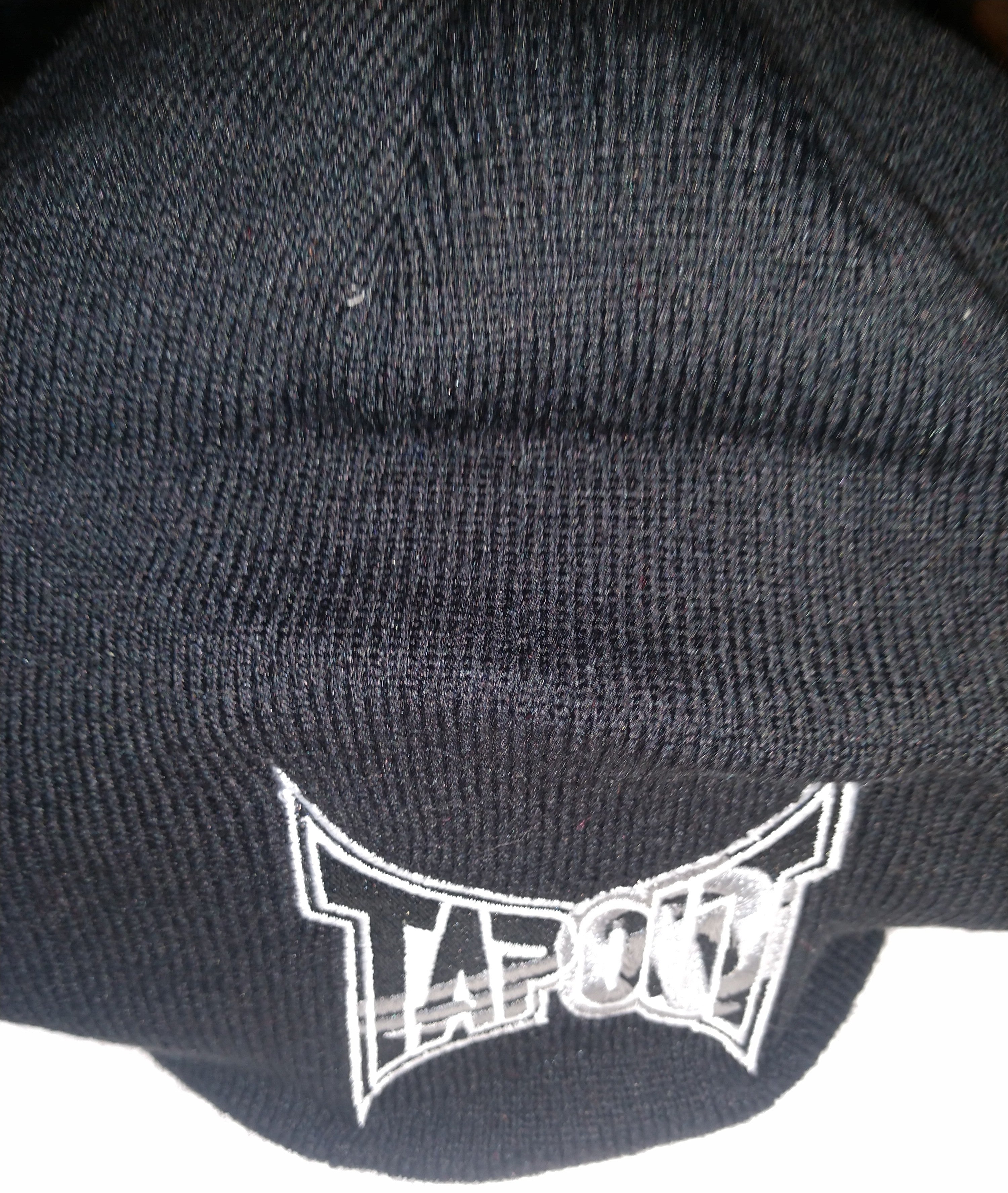 TAPOUT BLACK RADAR BEANIE WITH BRIM